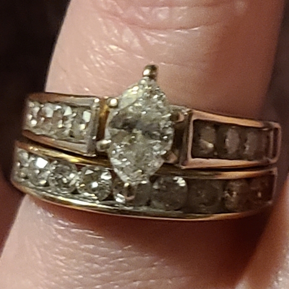 14k YG genuine diamond wedding set - Picture 3 of 11